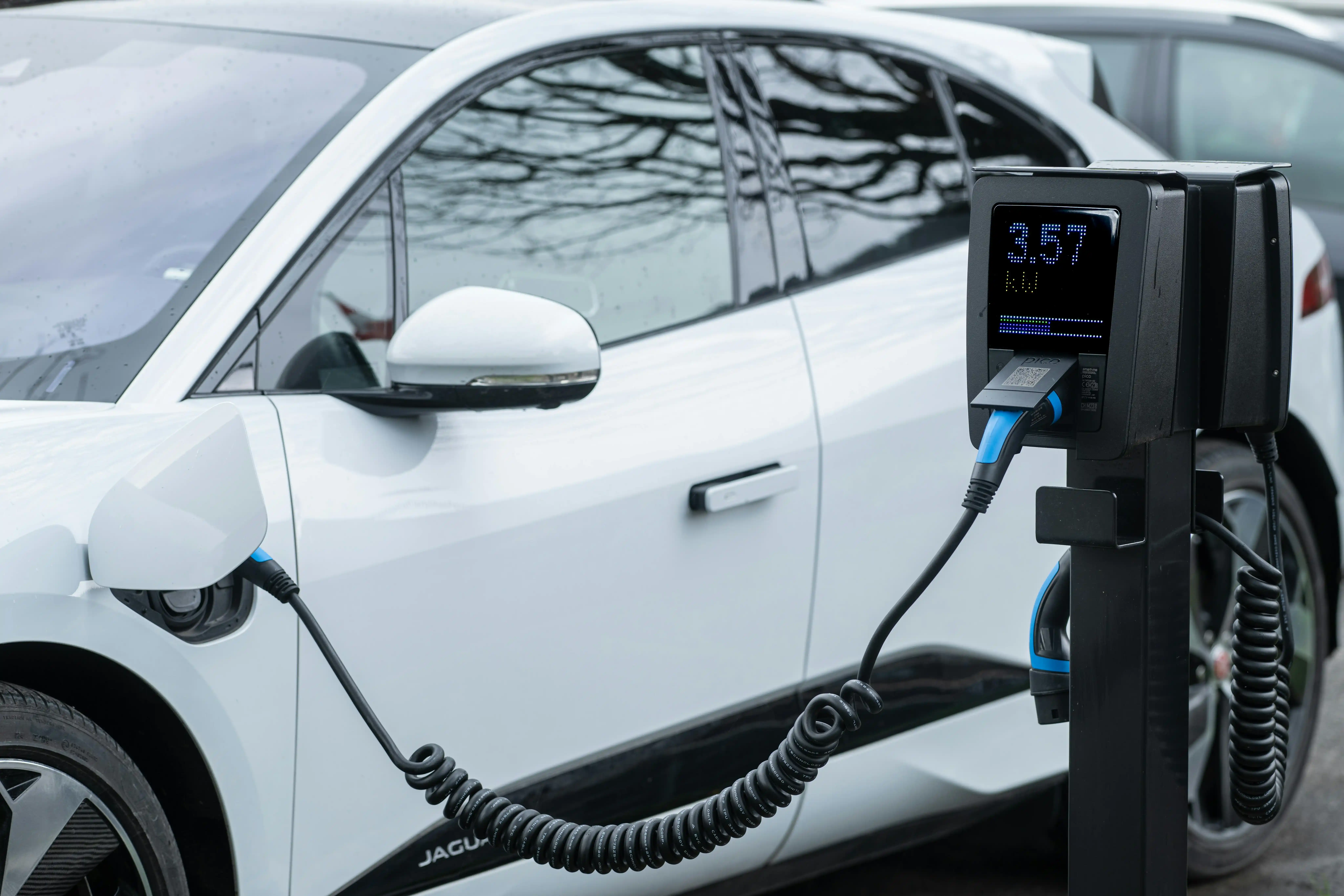 Tokyo EV Hub